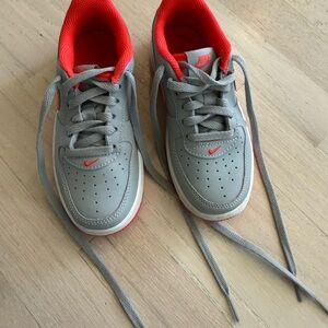 LOW DUNKS Nike Kids Gray and HOT PINK